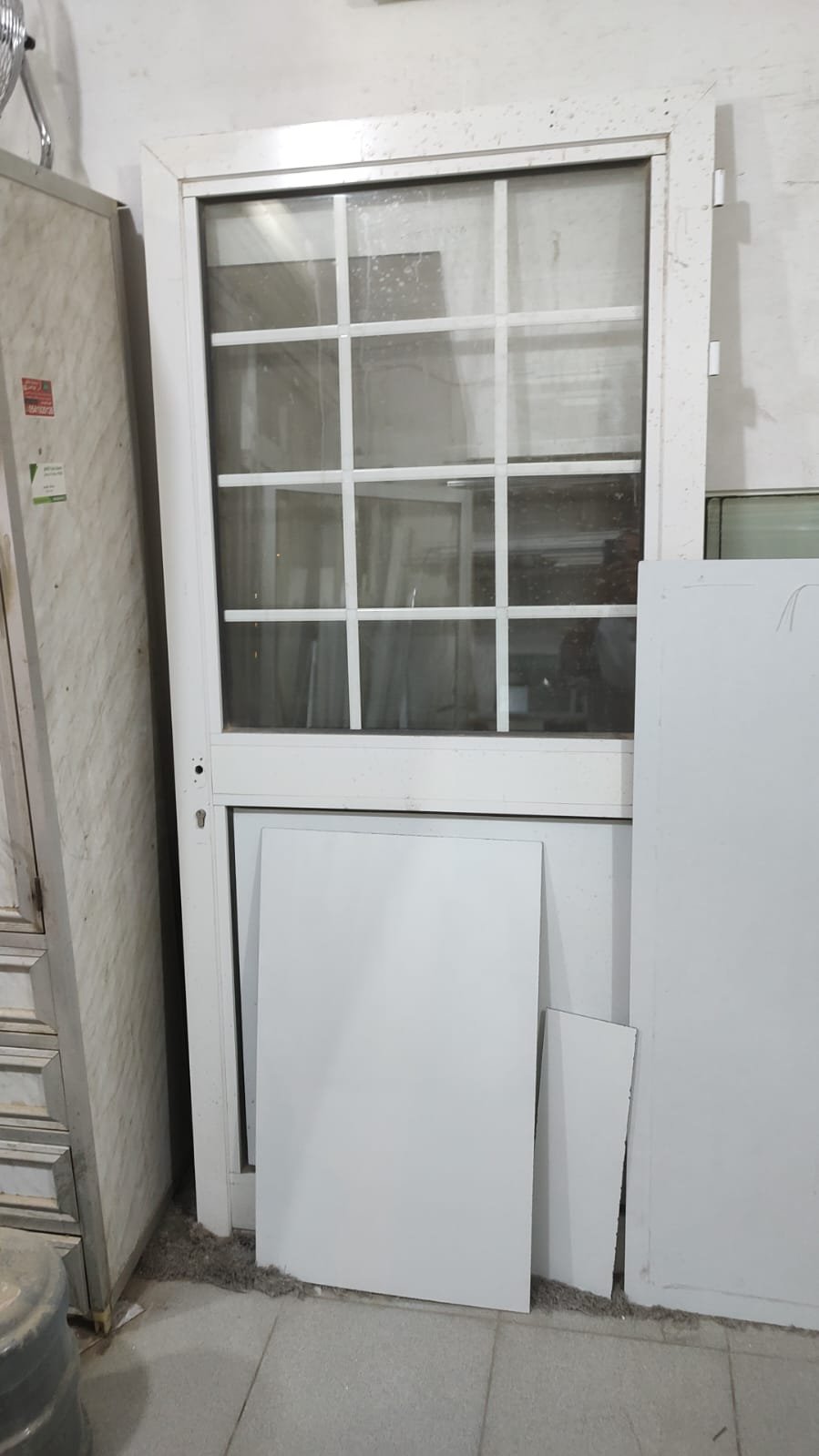 باب المنيوم دبل ابيض